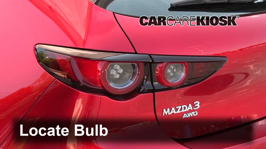 2019 Mazda 3 Premium 2.5L 4 Cyl. Hatchback (4 Door) Éclairage Feux de position arrière (remplacer ampoule)